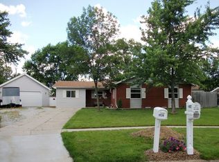 19516 Crabapple Ln, Mokena, IL 60448