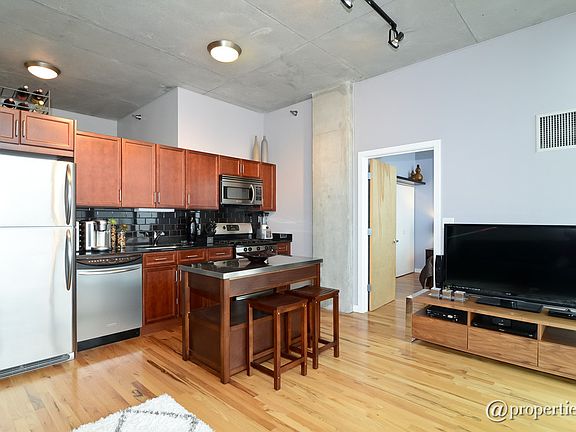 Kitchen/Living Room