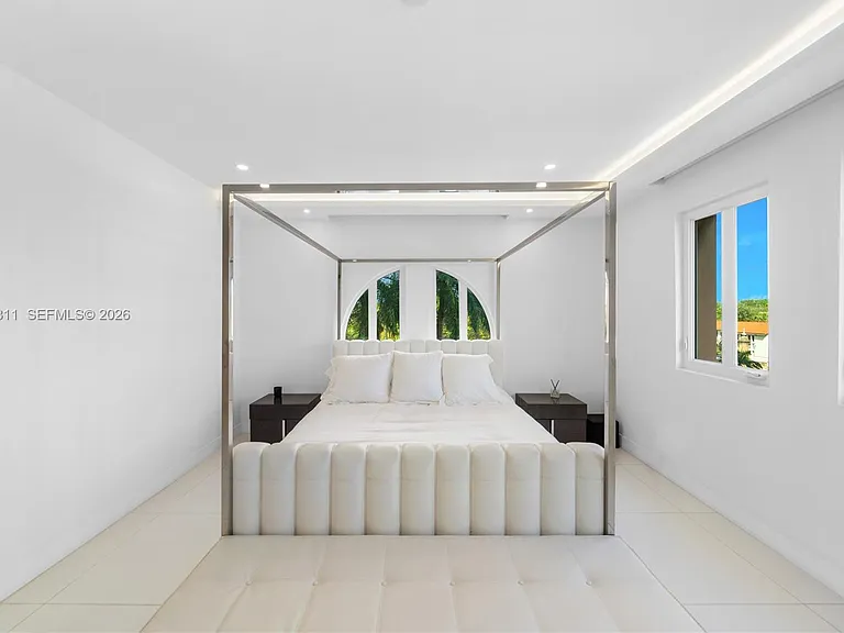 600 Coral Way #2 — Photo 28
