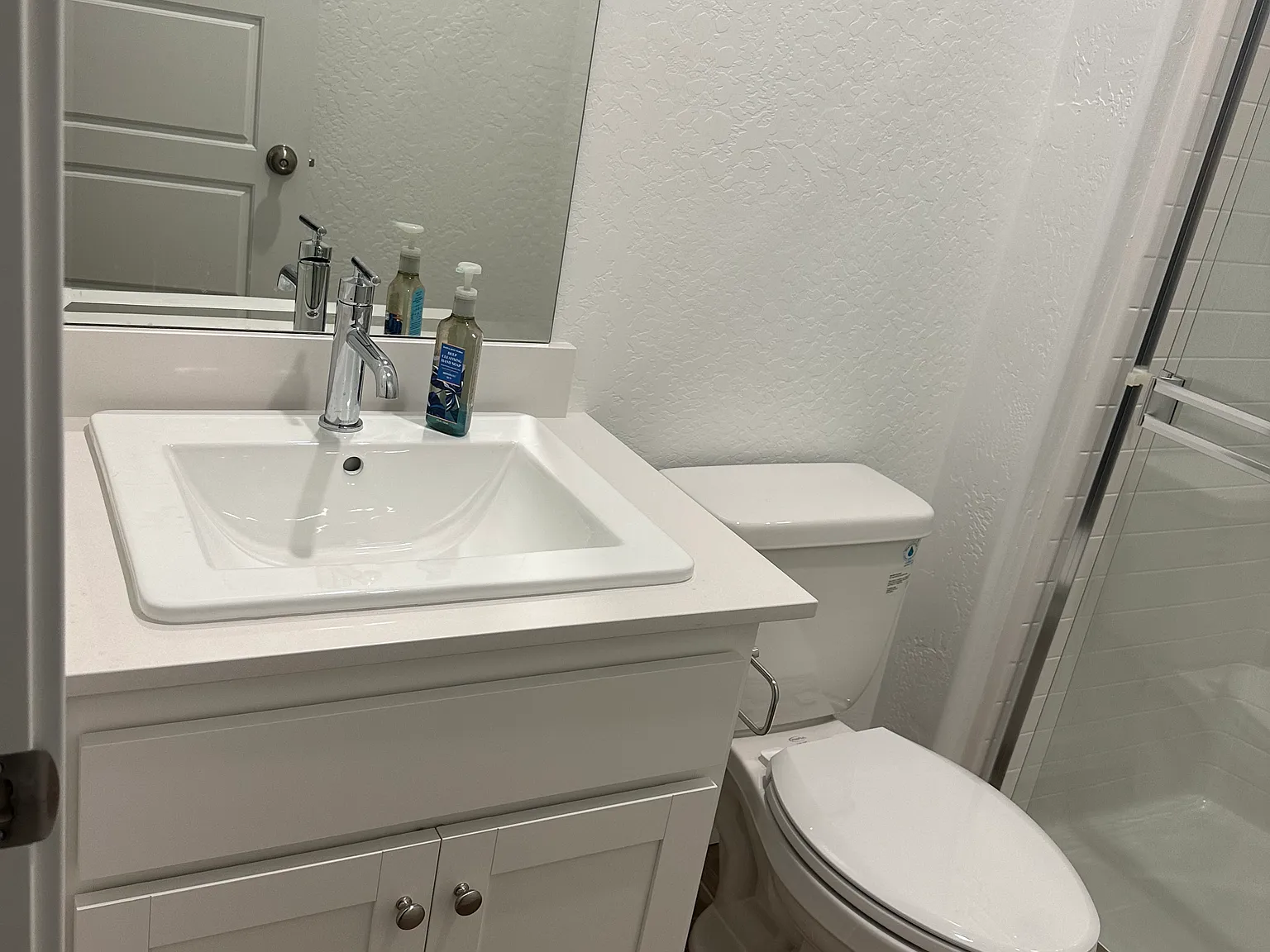 4 bed, 3240 sqft, $1,200 — Photo 3