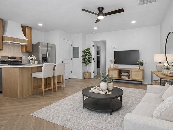 2nd image of 1119 S Rockford Ave #11563193