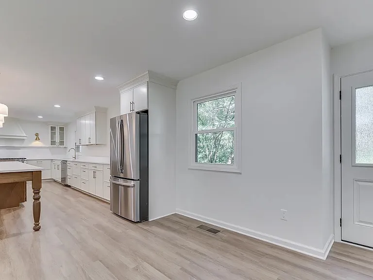 11506 Rolling Springs Dr — Photo 7