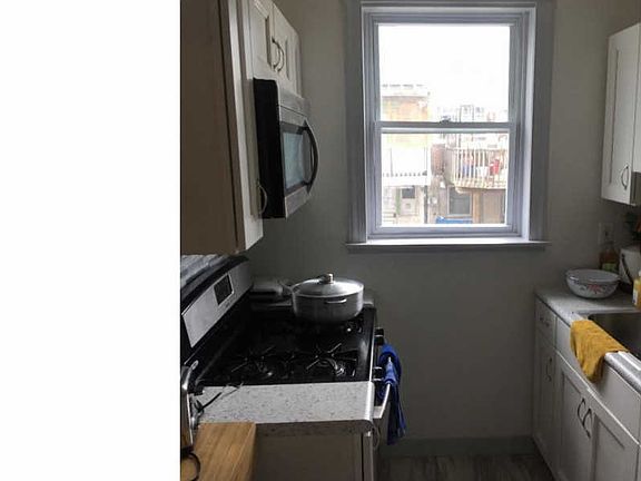 2nd image of 147 Blackburn Ave