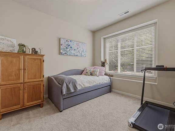4th image of 5200 54th Avenue SE