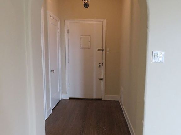 5th image of 1450 Greenwich St APT 301