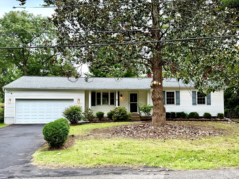 804 Cypress Beach Rd