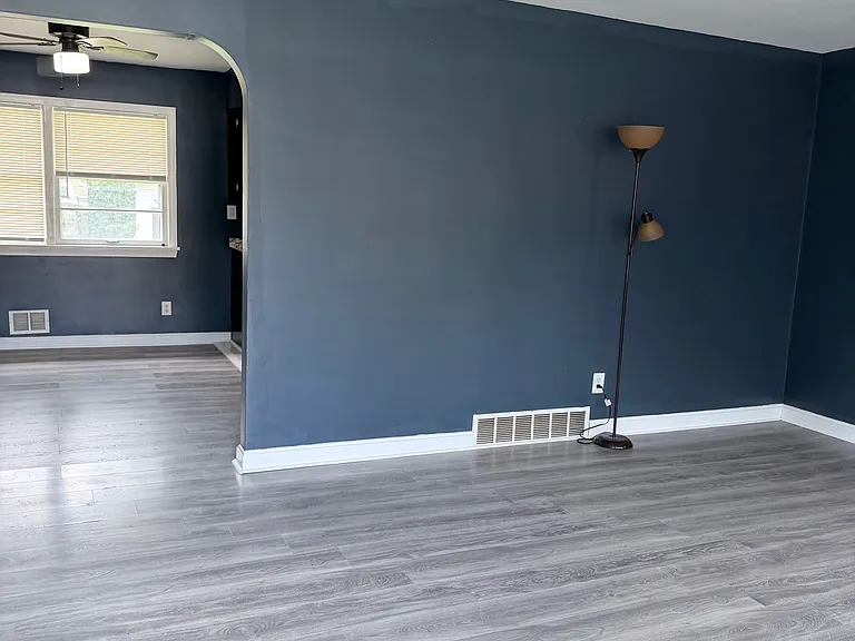 3206 Patricia Dr — Photo 8