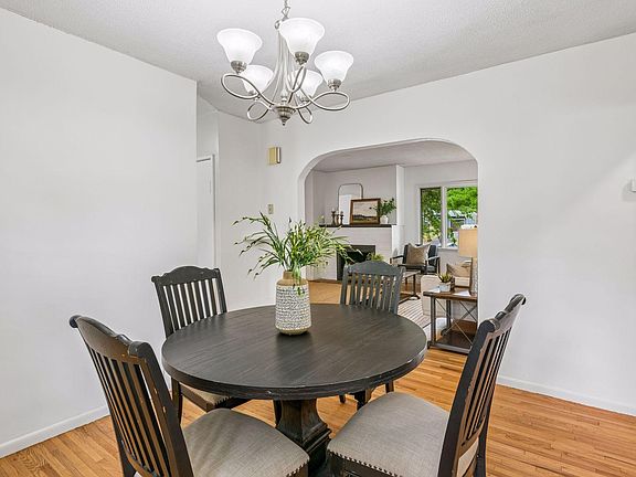 5th image of 2417 Parkview Blvd