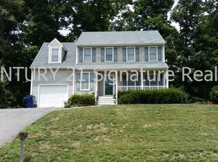 10212 Stonecrest Rd, North Chesterfield, VA 23236