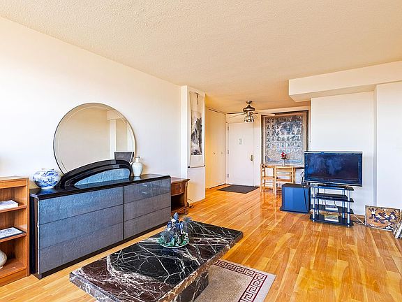 4th image of 3960 54th St APT 10O