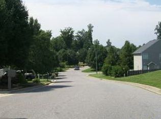 5407 Carriage Woods Dr, Browns Summit, NC 27214