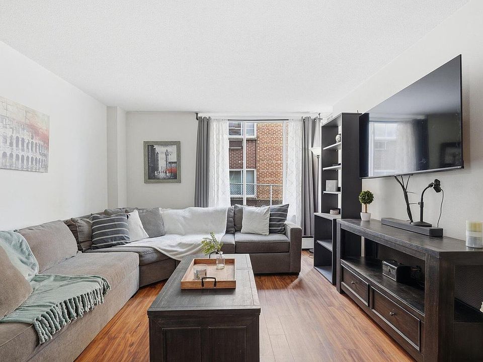 1st image of 1409 N Prospect AVENUE #102