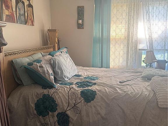 4th image of 1521 Darren Cir