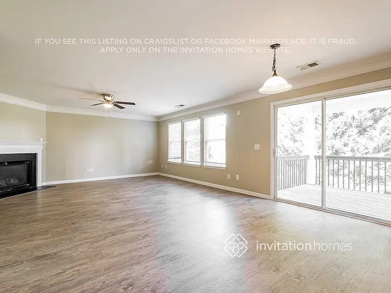 2828 Farmstead Ct — Photo 8