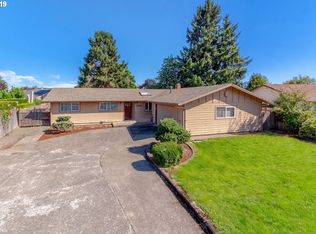 1505 James St, Woodburn, OR 97071