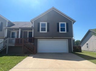 314 S Creekside Ct #314, Gardner, KS 66030