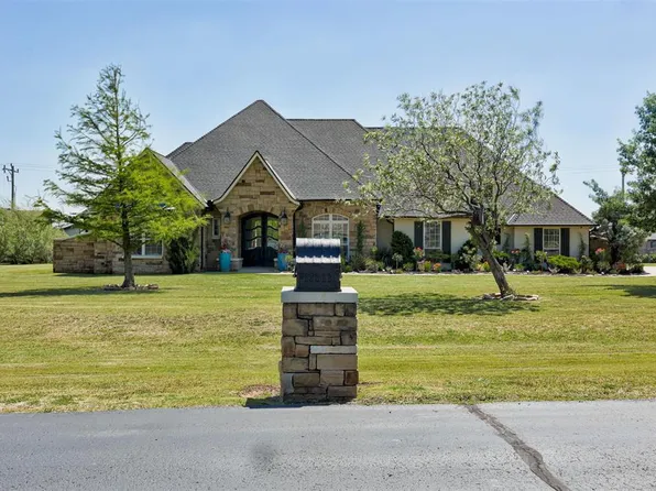 17312 Barrington Hills Ln, Edmond, OK 73012