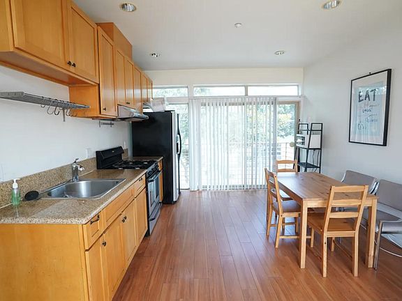 2nd image of 1200 W 24th St