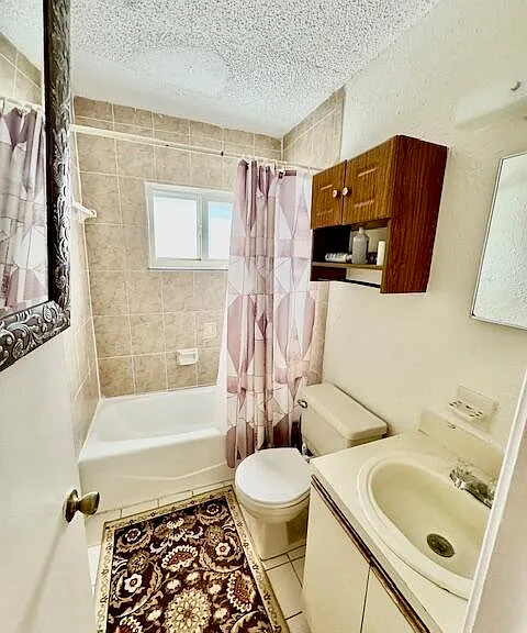 2810 NW 8th Ct — Photo 10