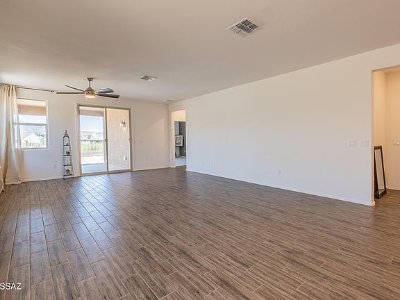 4th image of 7812 S Golden Bell Dr