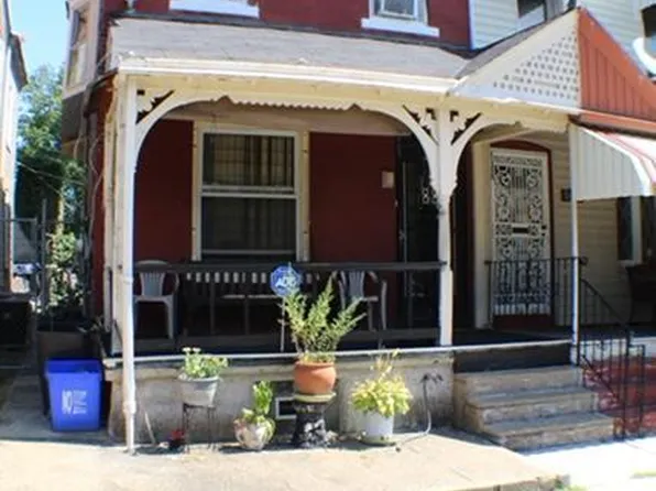 5655 Boyer St, Philadelphia, PA 19138