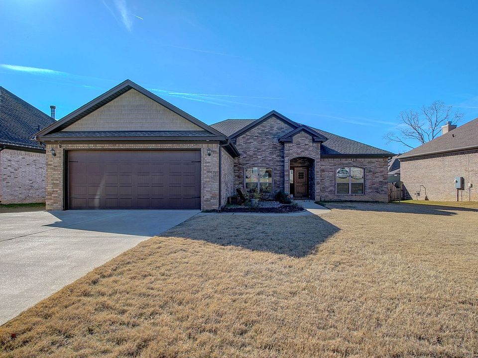 1st image of 9649 Oak Forest Ln
