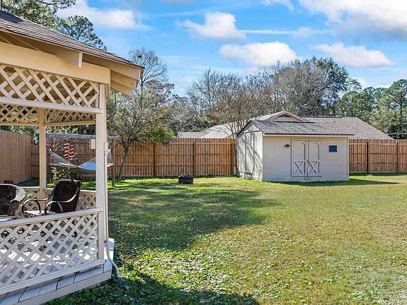 3rd image of 1045 Woodlore Cir