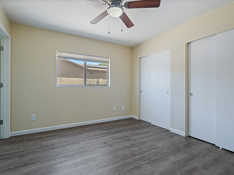 1596 W Carey Belle Ct — Photo 15