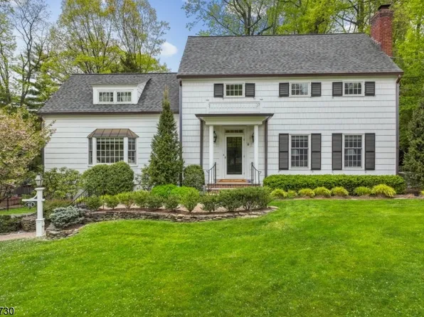 61 Gloucester Rd, Summit City, NJ 07901