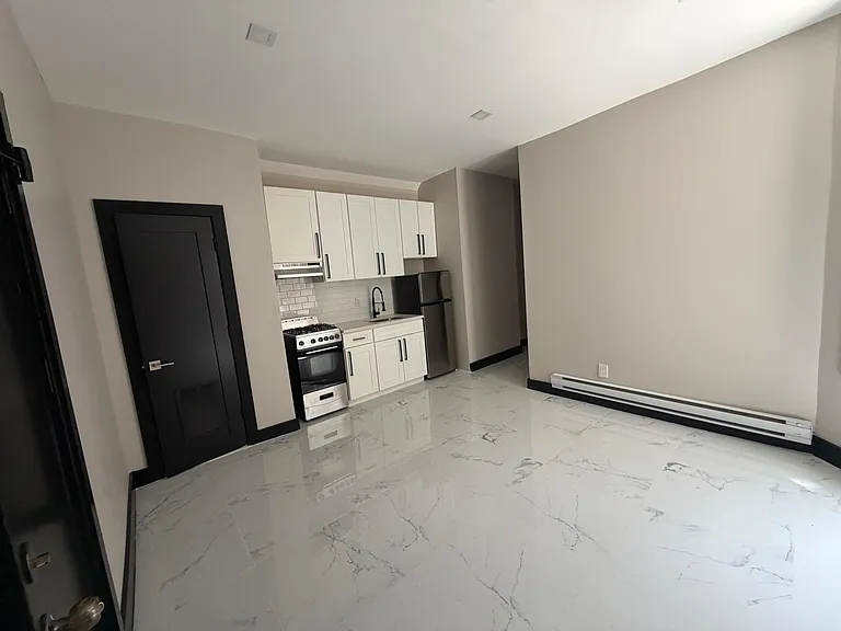 55 Lincoln St #104 — Photo 1