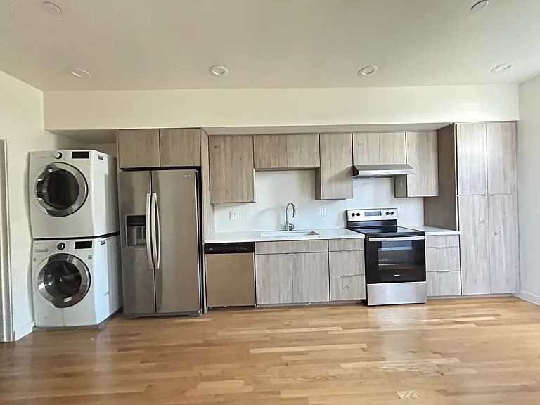 526 W Culver St #B — Photo 1