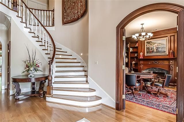 2nd image of 4901 Tyne Valley Blvd