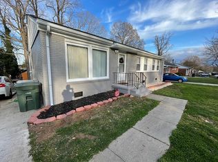 2906 Emerson Rd, Greensboro, NC 27405