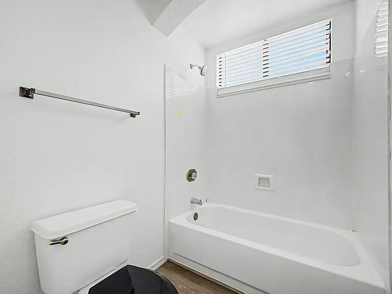 3103 N Meadow Ln — Photo 35