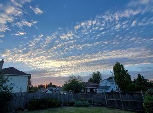 2707 SW Clara Ct, Troutdale, OR 97060