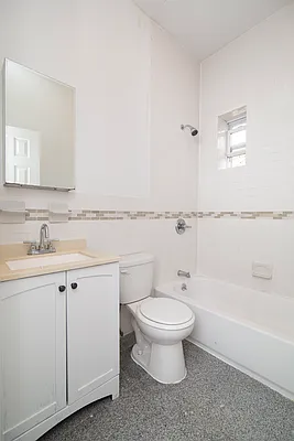 Rented by REAL New York | media 7