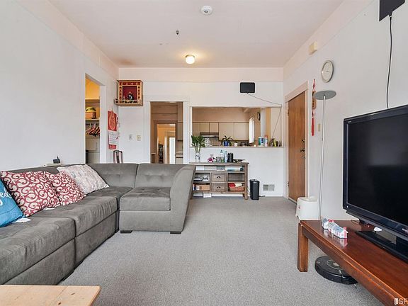 3rd image of 53 Vesta St