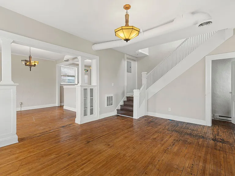 Historic Audubon Court — Photo 10