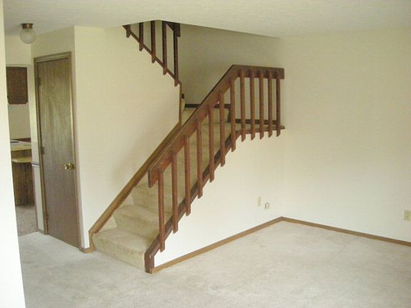 3rd image of 2194 Kentwood Dr #2196