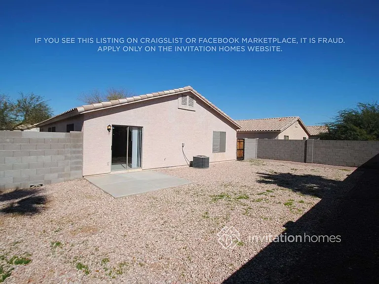 16085 W Adams St — Photo 10