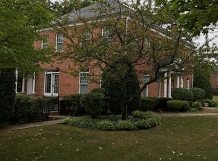 877 Elm St, Winnetka, IL 60093