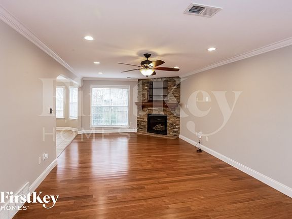 2nd image of 10258 Spruce Grove Ln