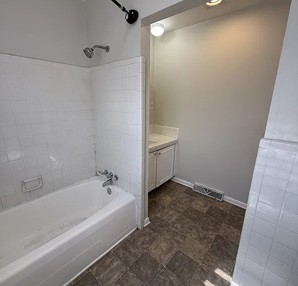3616 Hester Ln NW — Photo 22