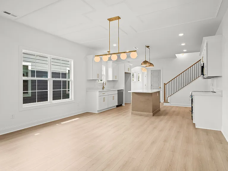 124 Arbor Ridge Cir — Photo 14