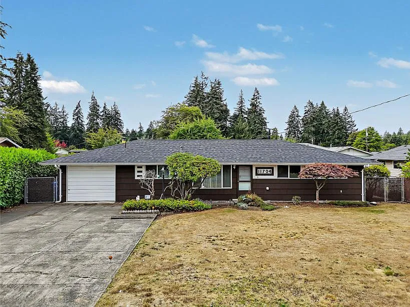 11704 Military Rd SW