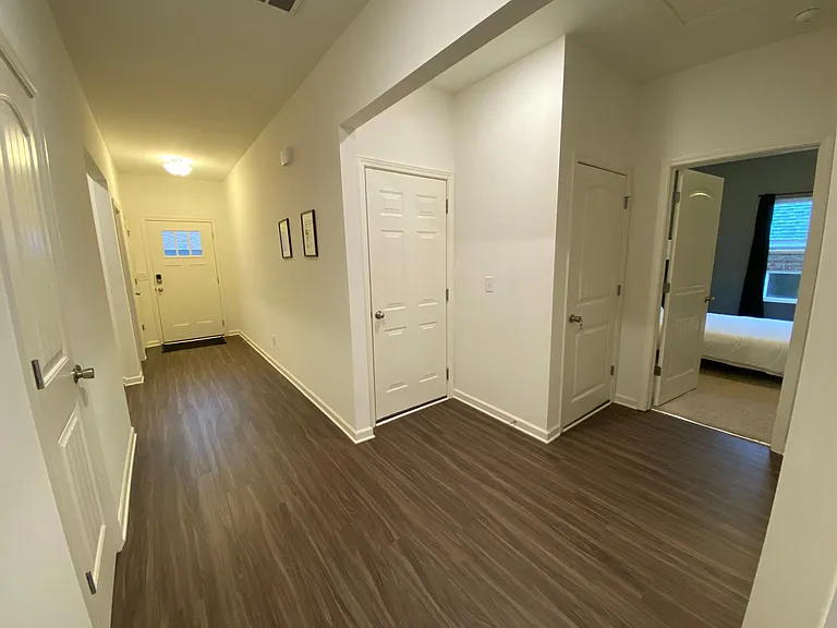 4022 Waterford Pkwy — Photo 13