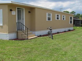 107 Golf Course Ln, Crescent City, FL 32112