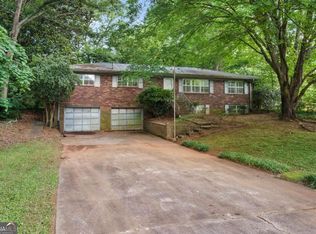 1810 Kinridge Rd, Marietta, GA 30062