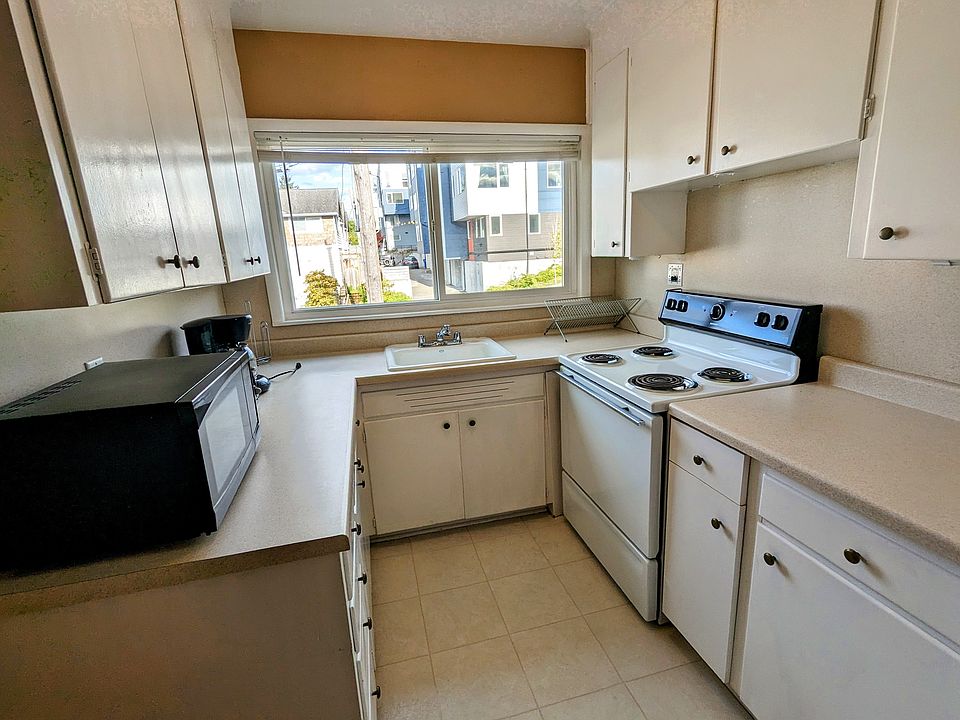 1st image of 3807 13th Ave W APT 5