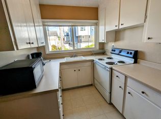 3807 13th Ave W APT 5, Seattle, WA 98119